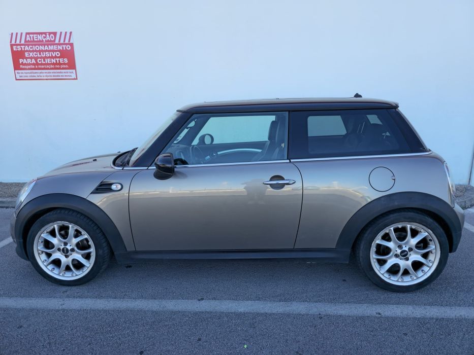 Mini Cooper D com teto de abrir532566305083248644