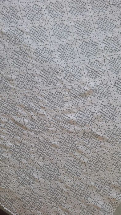 Toalha de Mesa de renda  1.50m por 1.70m