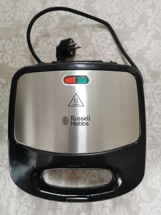 Продам вафельницу бутербродницу Russel&Hobbs