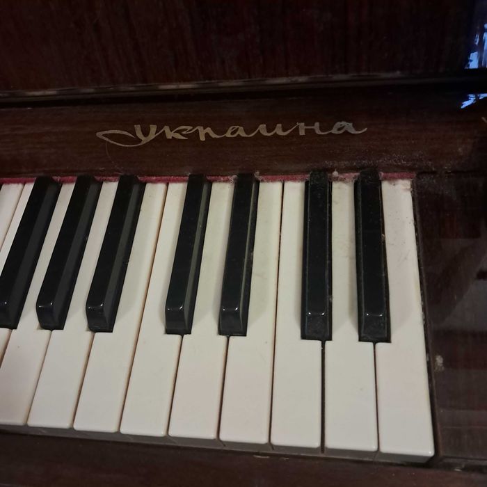 Піаніно (фортепіано) Україна