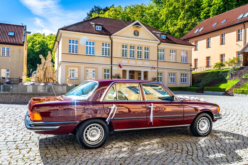 Klasyczny Mercedes S-Class z lat 70 do wynajęcia na ślub i inne okazje