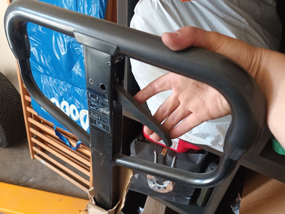 Porta-Paletes Industrial / Certified Pallet Truck 2.5T Cert.CE