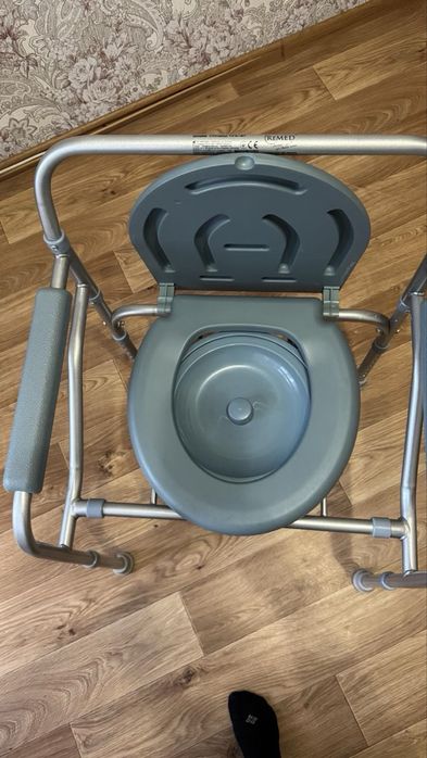 Стілець- туалет для дорослих ReMed