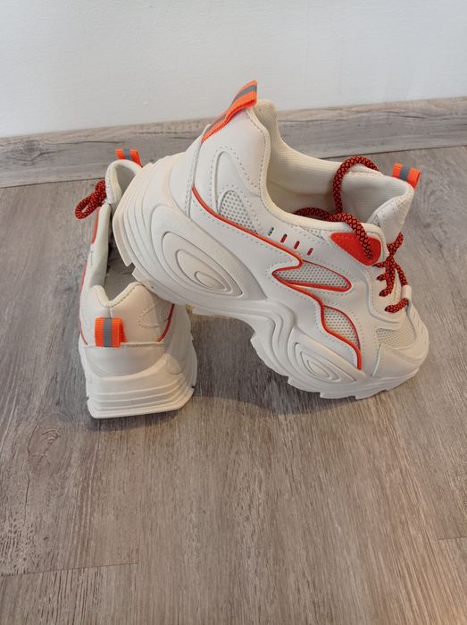 Buty Sneakersy 36 Nowe