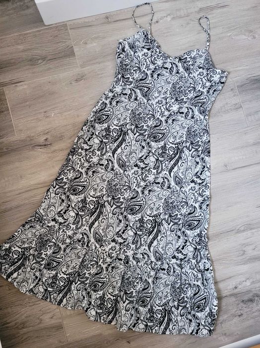 Bawełniana sukienka midi Zara print boho paisley dekolt falbana