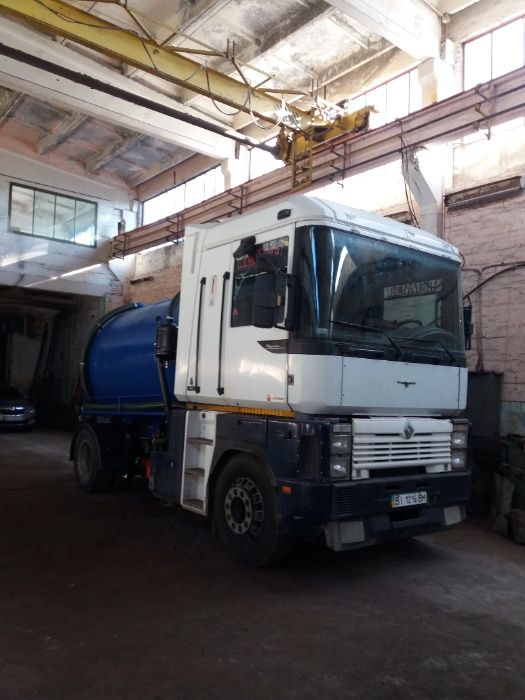 Ассенизатор Renault Magnum 2002 год