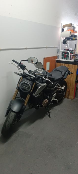 Vendo Honda CB 650R semi nova