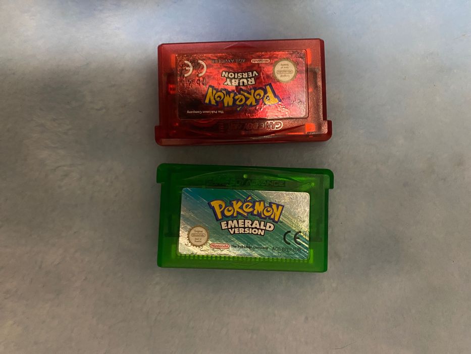 Pokémon ruby e emerald originais GBA