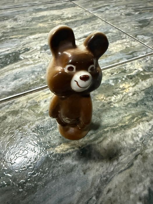 Фарфоровая статуэтка Олимпийский Мишка