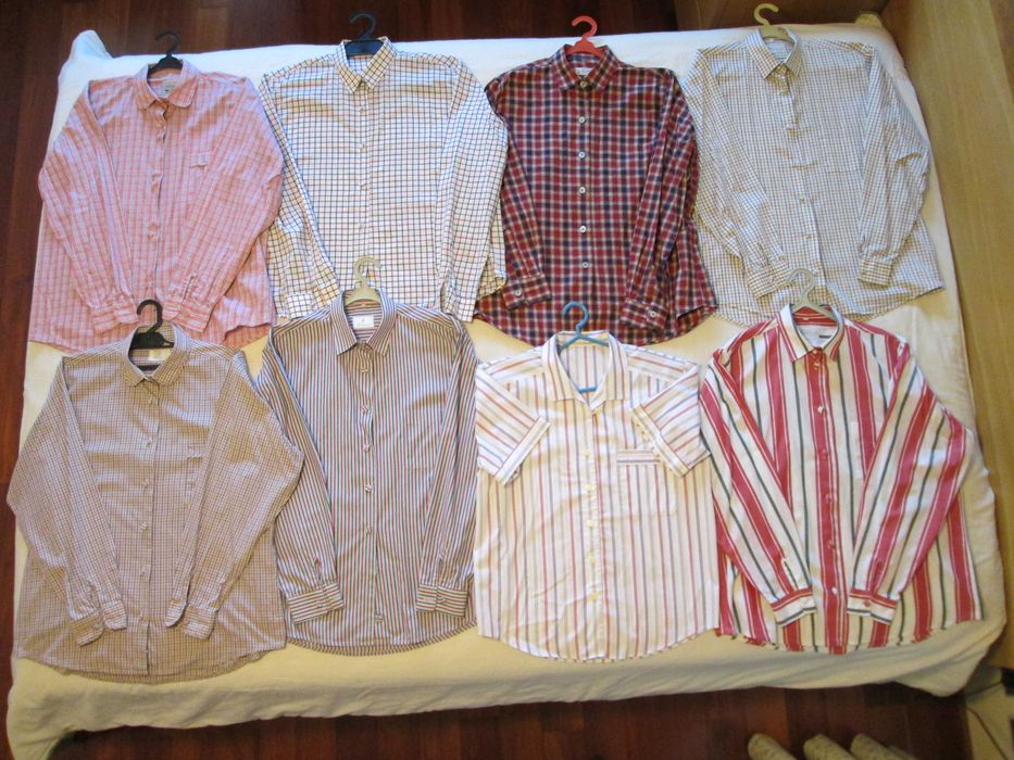 Roupa de Mulher - 15 Camisas / Blusas