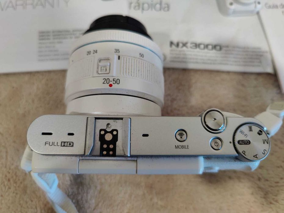 Samsung mirrorless Samsung NX 3000 20 mp excelente com alguns extras