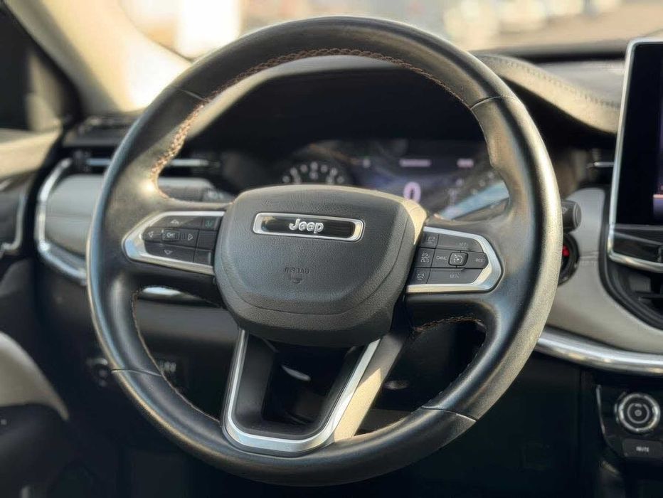 Jeep Compass      2021