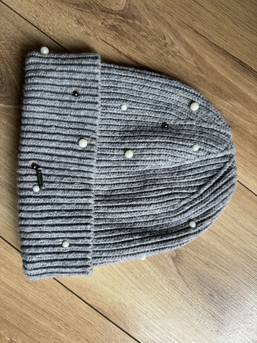 Szara czapka na zimę Diverse