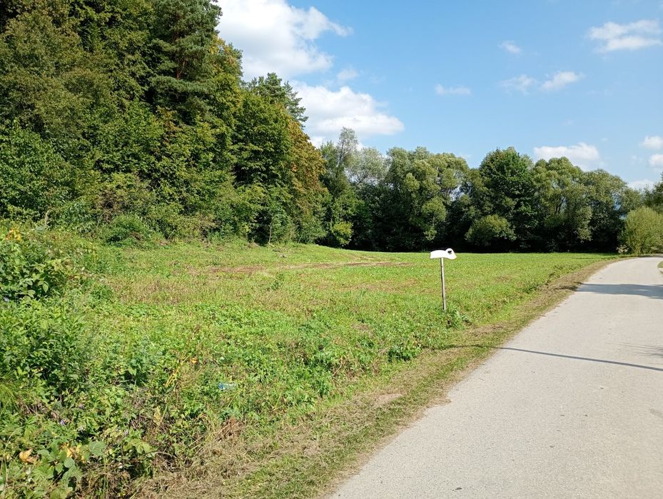 Sprzedam cztery piękne działki budowlane w Bieszczadach