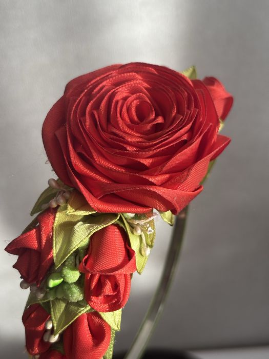 Декоративний дитячій вінок  прикраса троянди