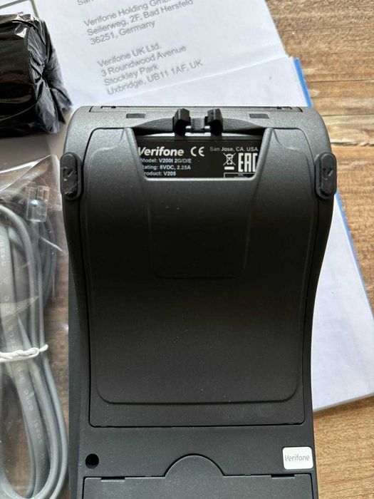 Термінал Verifone V200t 2G D E