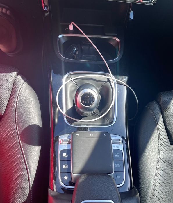 Mercedes-Benz A200 em excelente estado