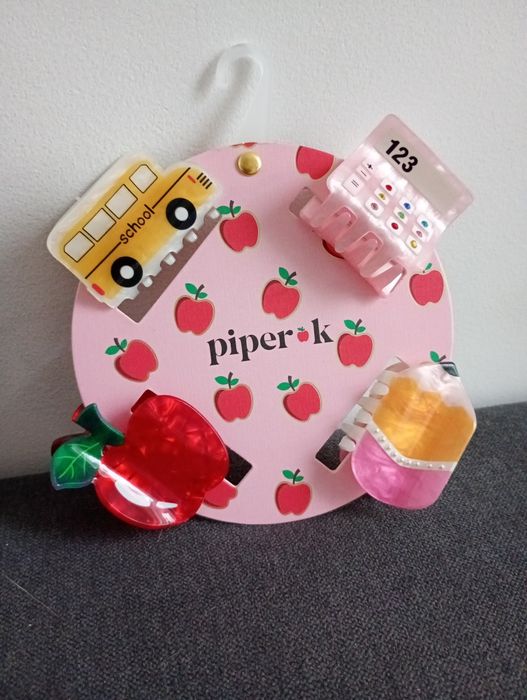 Nowe spinki do włosów klamra