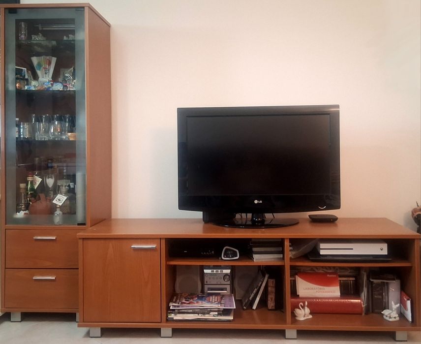 Móvel Sala para TV com Vitrines