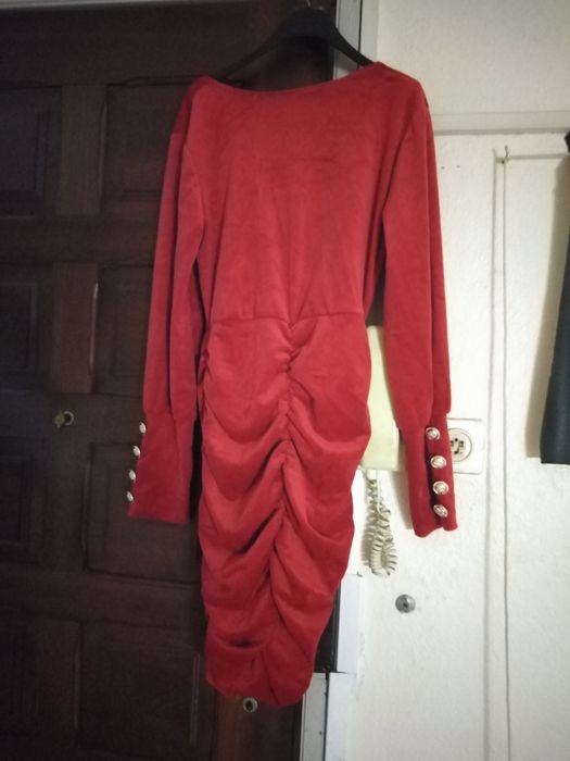 Vestido de cerimonia tom vermelho tam S/M novo com etiqueta só 25€