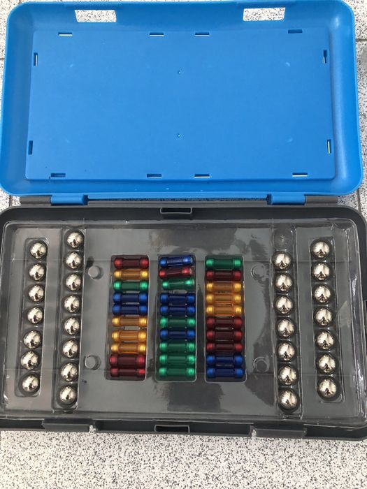 Jogo Magnetix com caixa