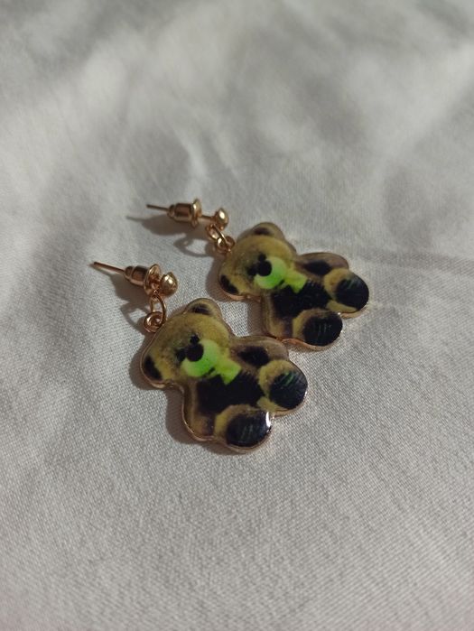 Сережки (біжутерія)