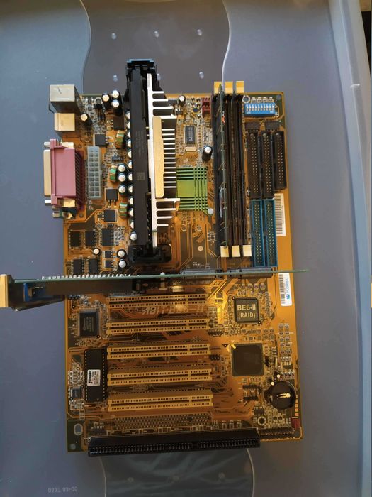 Płyta główna ABIT-BE6-II Slot 1