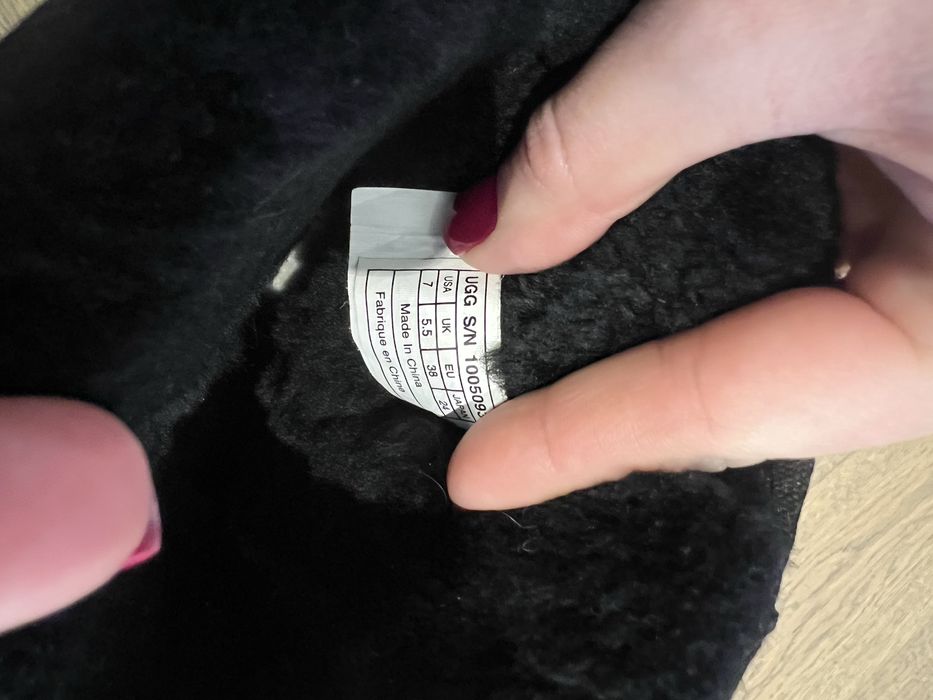 Ugg Australia r. 38 czarne śniegowce buty