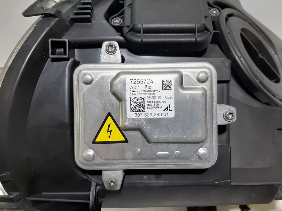 Ótica / farol esquerda MINI Mini Clubman (R55)