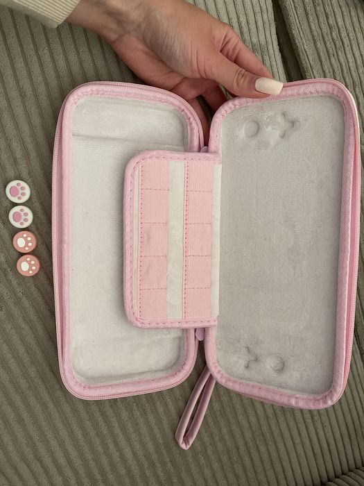 Etui do Nintendo Switch Oled rożowe + oslonki na pada