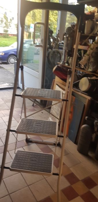Sprzedam drabinę 3 stopnie