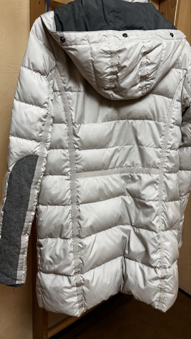 Пуховик жіночий фірми Marc O’ Polo  в гарному стані