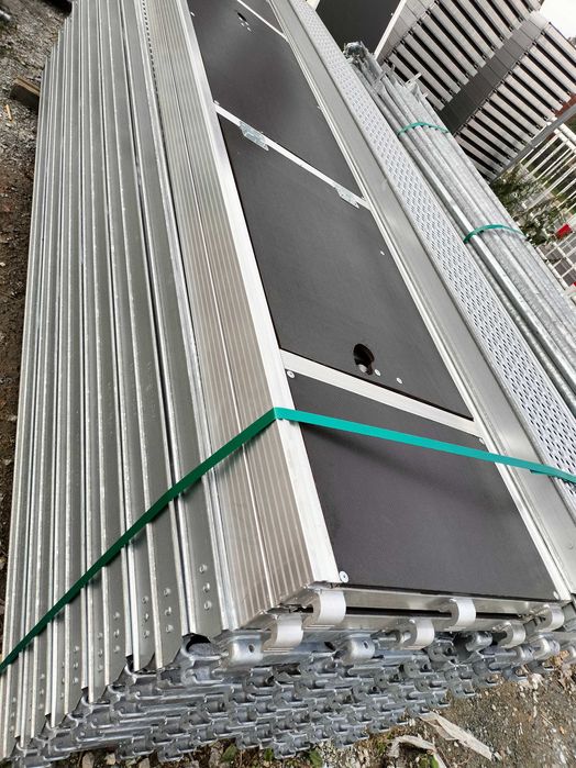 Rusztowanie klinowe fasadowe SL73 300m2 baumann altrad