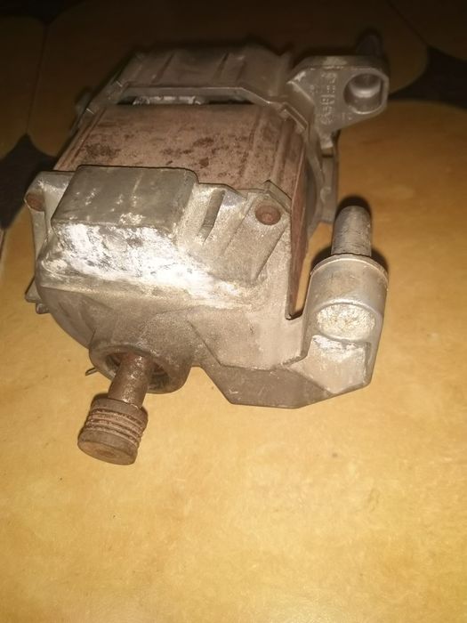 Двигун Пралки BOSCH VOG 2431