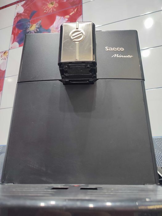 Кавоварка Saeco Minuto HD 8760
