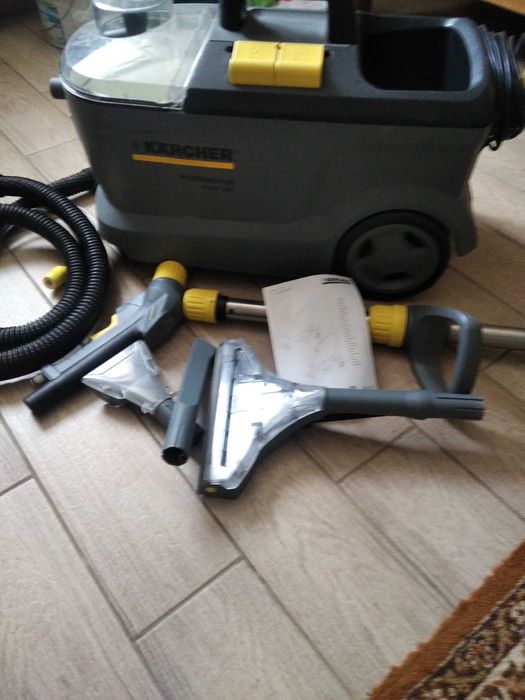 Миючий пилосос Puzzi 10/1