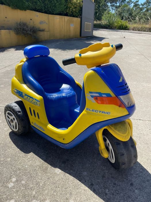 Mota criança elétrica