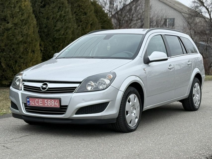 Продам Opel Astra H Station Wagon 1.7d 2010г