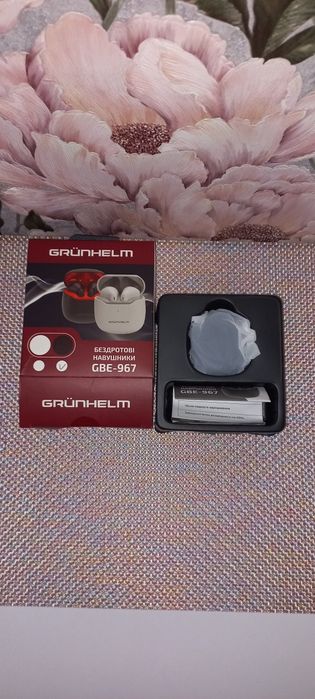 Беспроводные вакумные наушники, бездротові навушники  Grunhelm GBE- 96