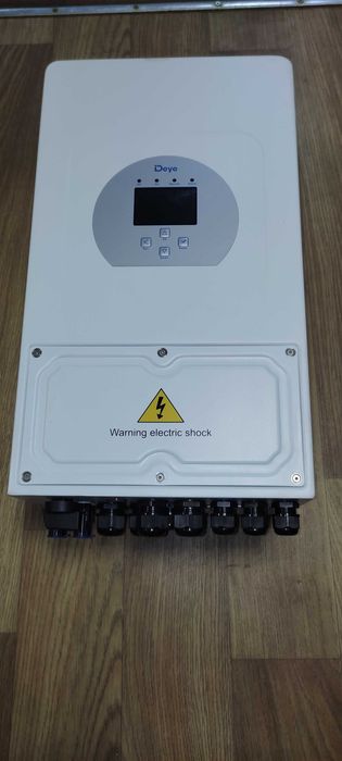 Гібридний інвертер Deye 6 кВт SUN-6K-SG03LP1-EU WiFi