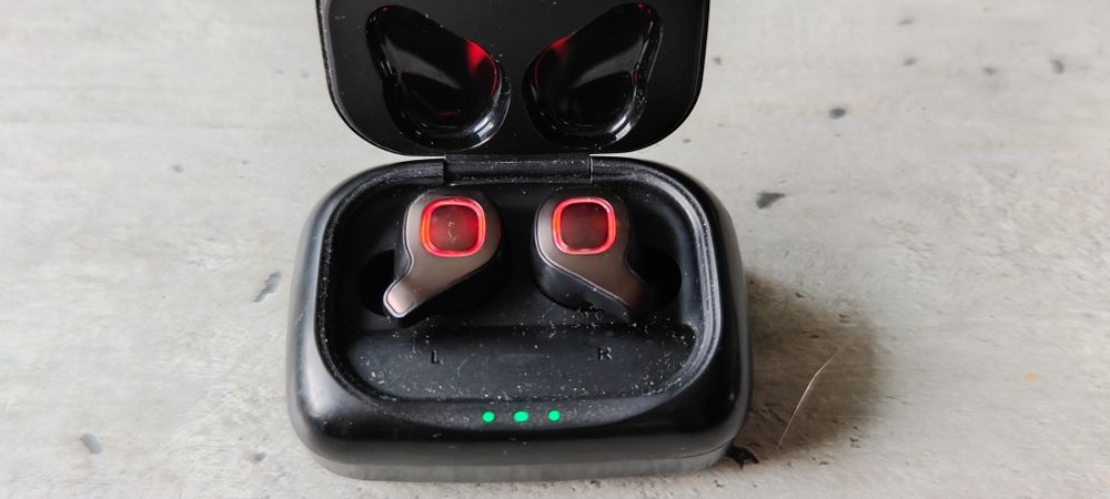 Słuchawki bezprzewodowe AUN F8 funkcja powerbanku