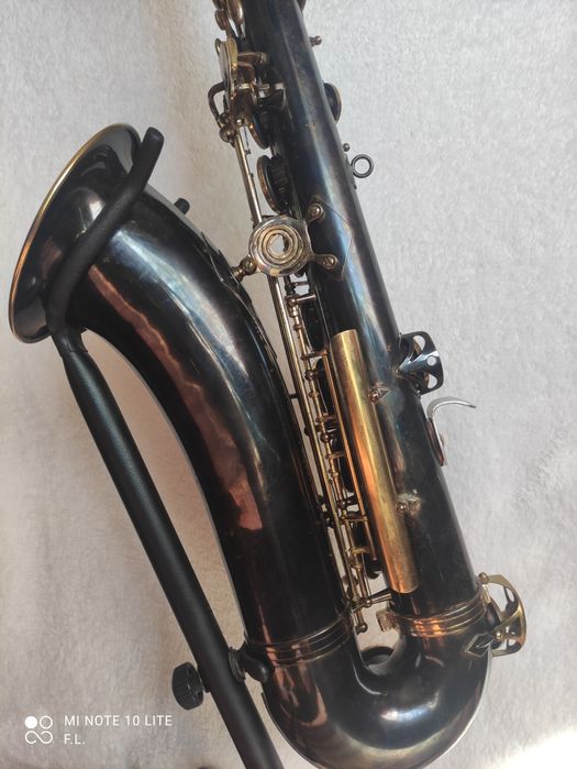 Saxofone tenor raro