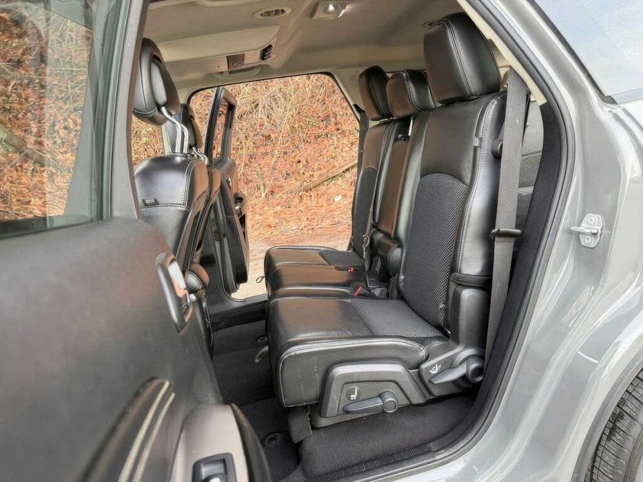 Dodge Journey Crossroad      2019