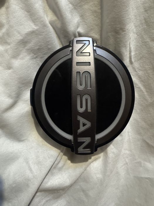 Значек Nissan Leaf 22-25года