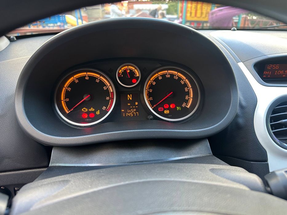 Opel Corsa  2012