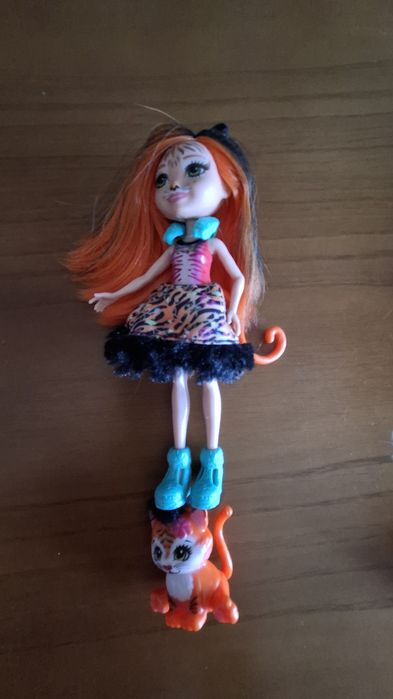 Bonecas Enchantimals