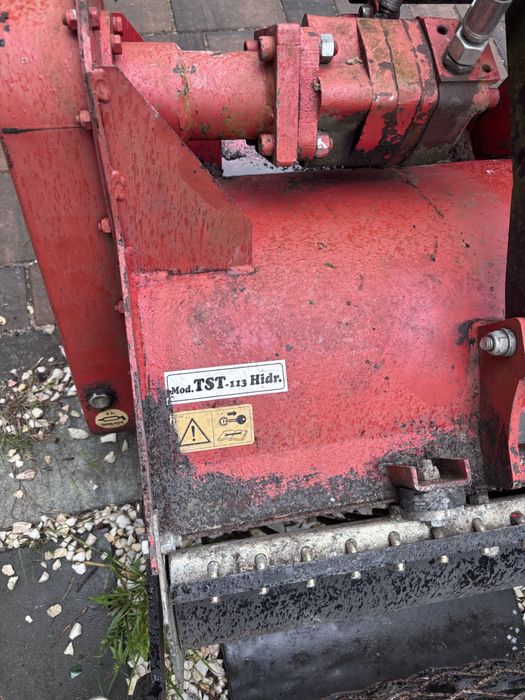 Glebogryzarka separacyjna hydrauliczna tst 113 R2 Avant Multione