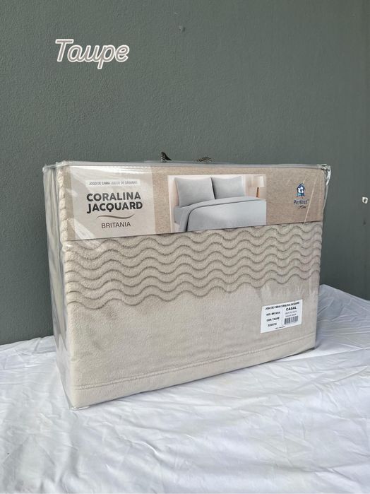 Coralinas lisos jacquard casal