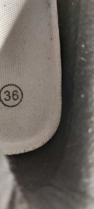 Sapatos de senhora em pele