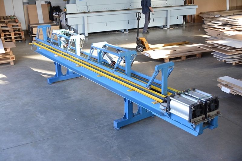 Prasa do klejenia wzdłużnego TechFa